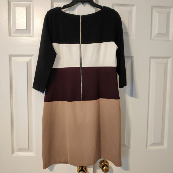 White House Black Market Colourblock Dress (10P) - Picture 2 of 3